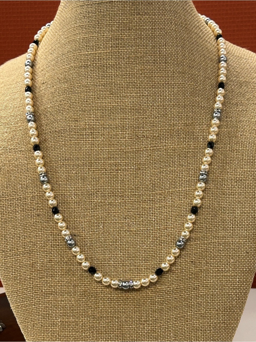 Vintage faux Pearl rhinestone Bead Necklace with beautiful rhinestone clasp